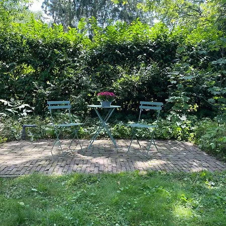 Comfortable With A Garden * Zelhem